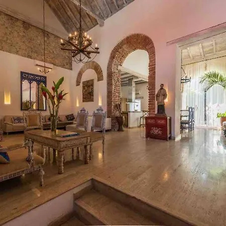 Villa Nomada 5 Estrellas, Wifi, Piscina, Terraza, 12 Personas,